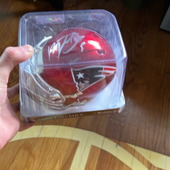 Matt Judon signed mini patriots helmet - Picture 1 of 4
